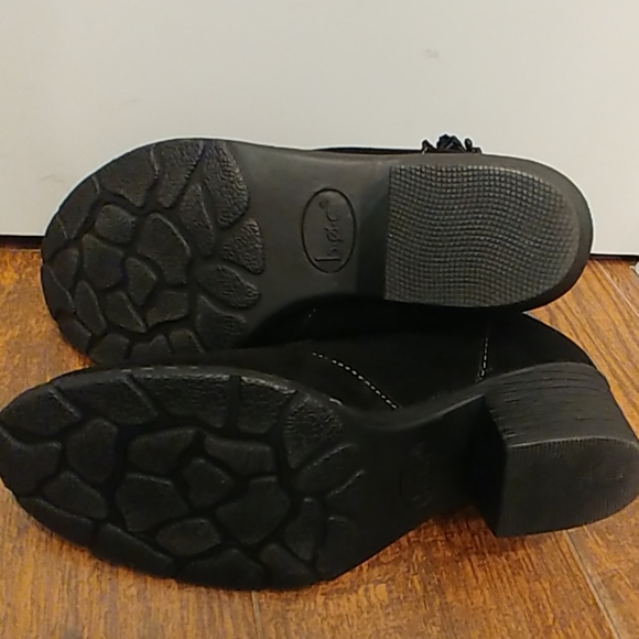 Booties like new - Picture 6 of 7